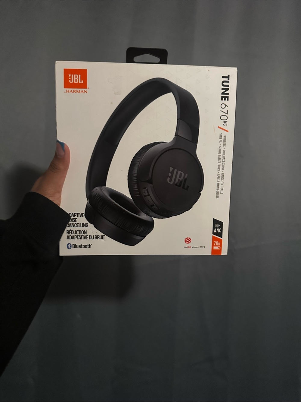 JBL Tune 670NC Over-Ear Headphones - Black